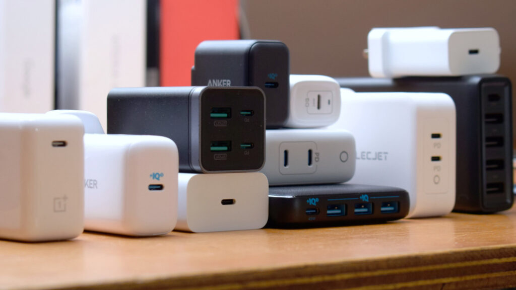 كيف تختار الشاحن المناسب للهاتف والكابل المناسب؟