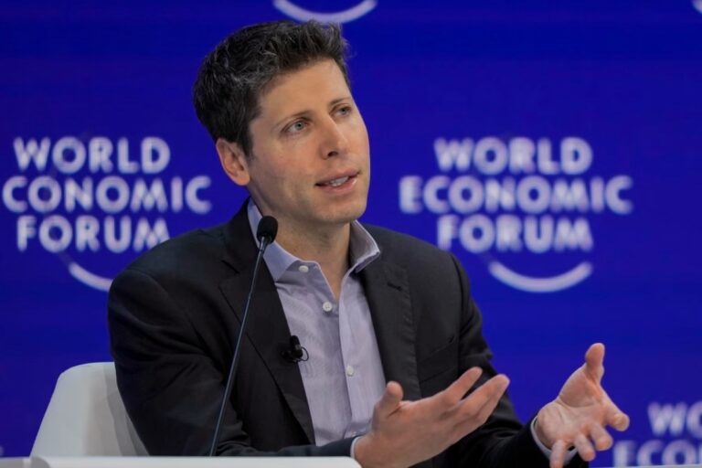 سام ألتمان، الرئيس التنفيذي لشركة OpenAI، ضمن المنتدى الاقتصادي العالمي - أرشيف