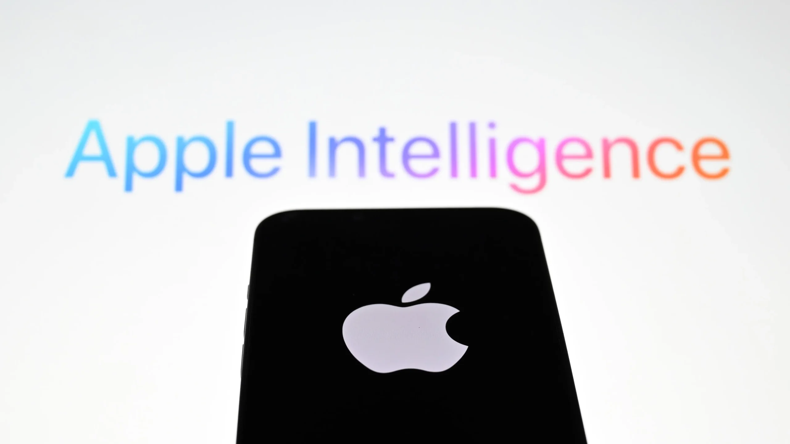 تقرير: آبل تخطط لإطلاق سوق لتطبيقات الذكاء الاصطناعي مع iOS 27