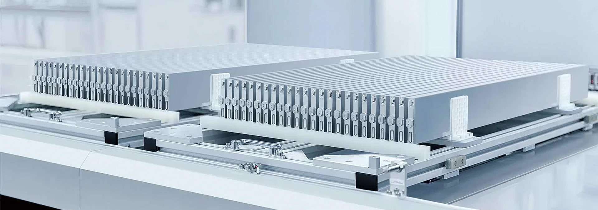 قفزة نوعية في السيارات الكهربائية: بطارية Blade الجديدة من BYD تُشحن خلال 9 دقائق فقط