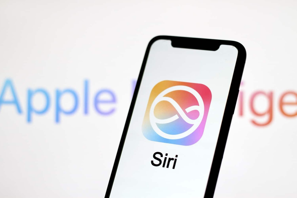 شركة Apple تخطط لإطلاق تطبيق مستقل لمساعدها الذكي Siri 