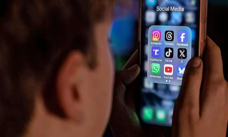 تركيا تعمل على تقييد استخدام وسائل التواصل الاجتماعي لمن هم دون 15 عاماً