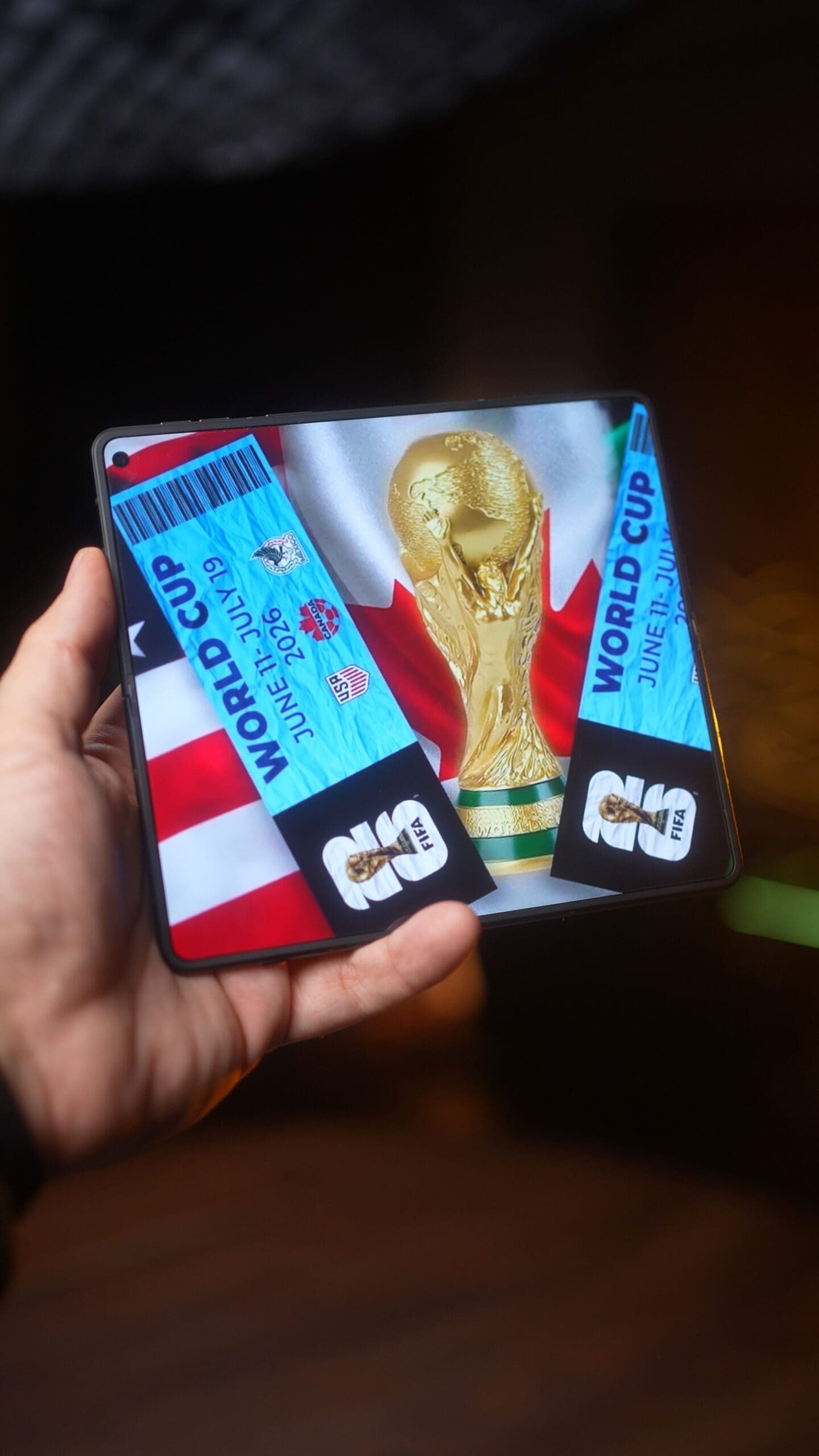 هاتف كأس العالم 2026 الرسمي | Motorola Razr Fold