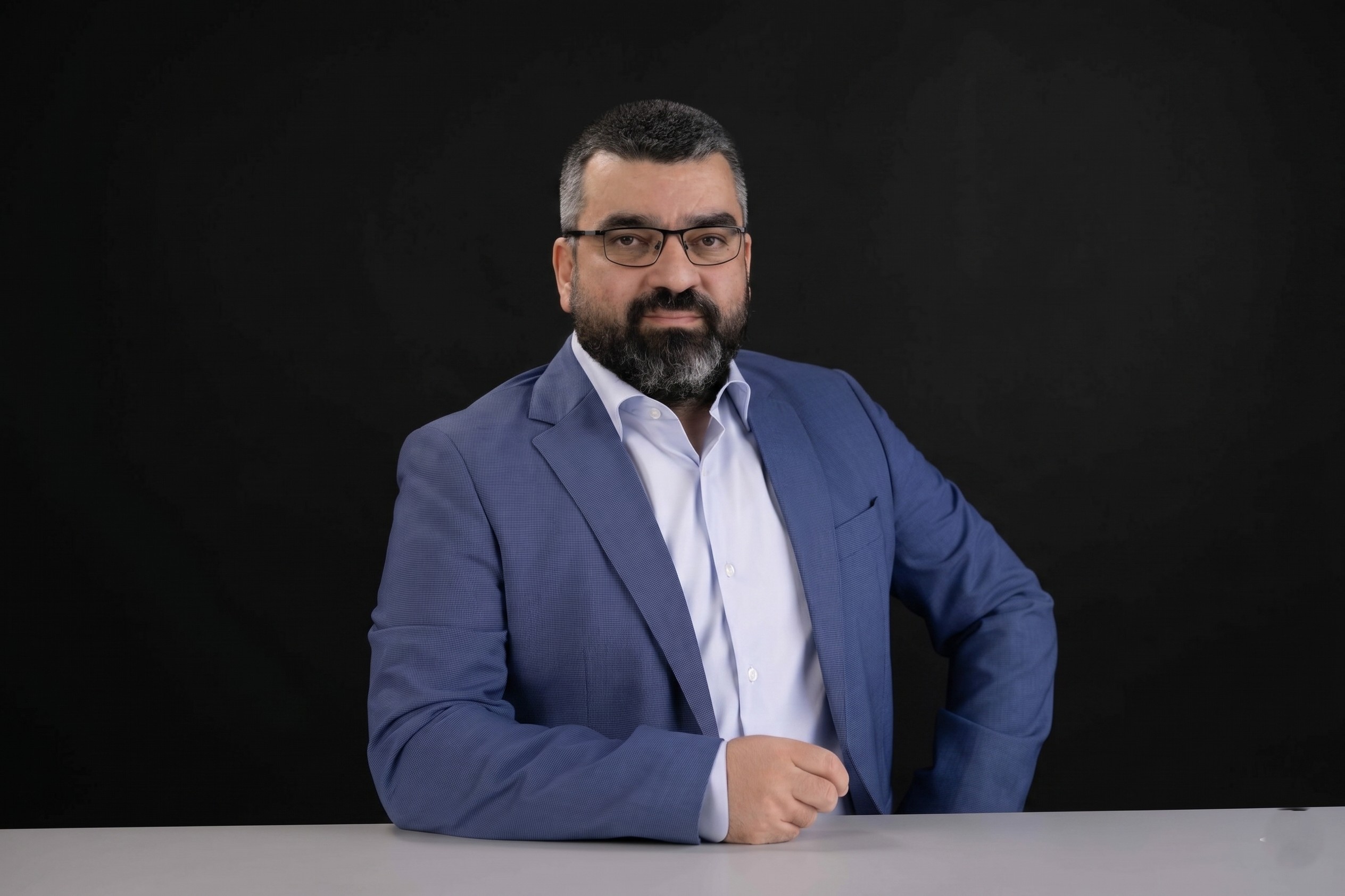 Dr. Ali Mohamad