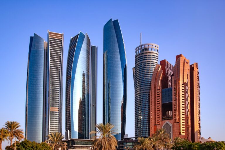 سماء مدينة أبوظبي