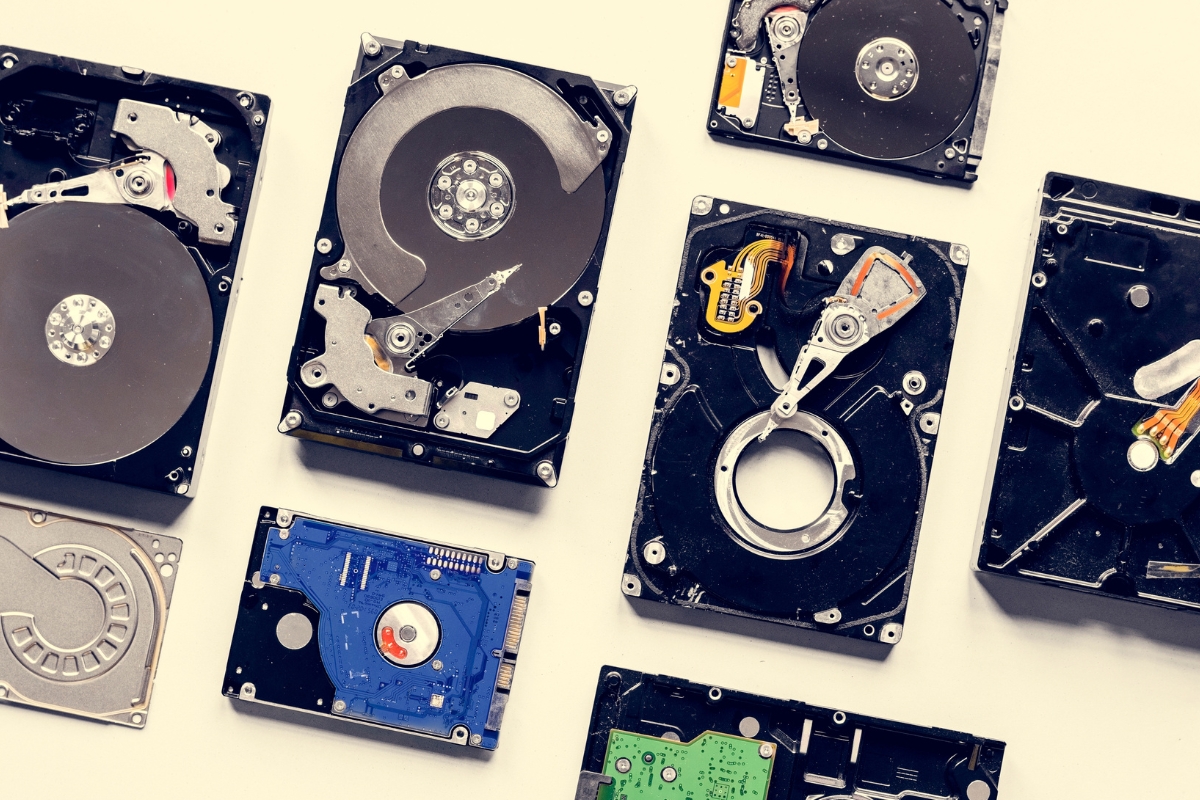 a collection of Hard-Drive Desks (HDDs) on a table