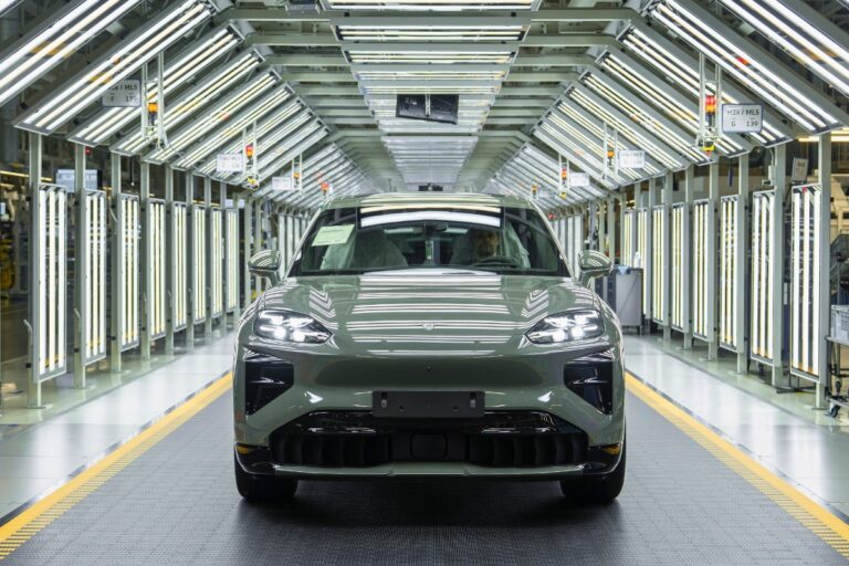 Porsche Cayenne Electric